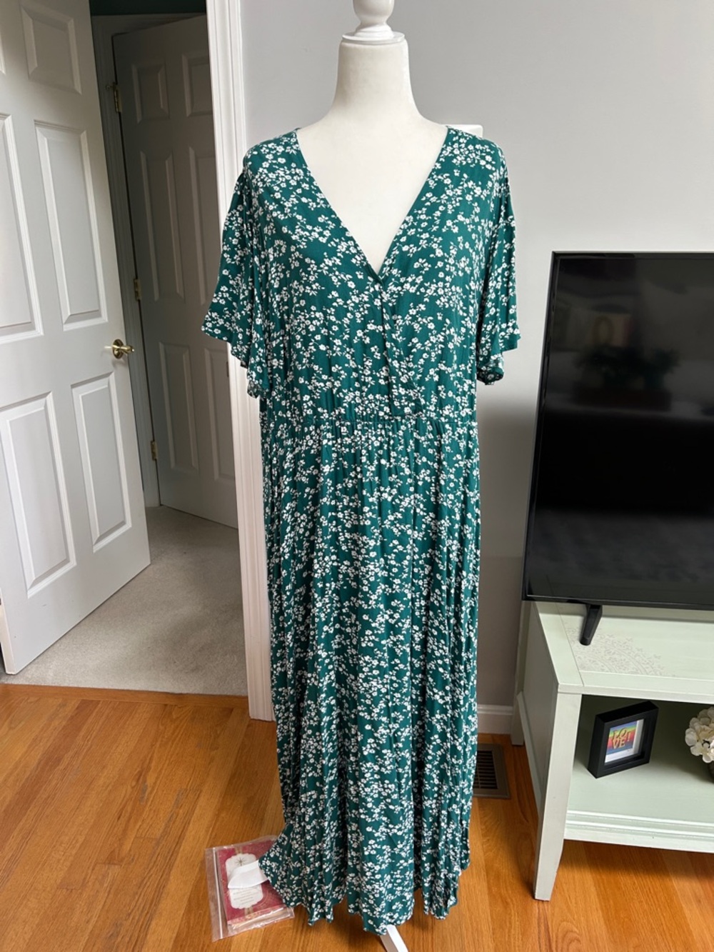 BloomChic Teal Green Floral V-Neck Maxi Dress